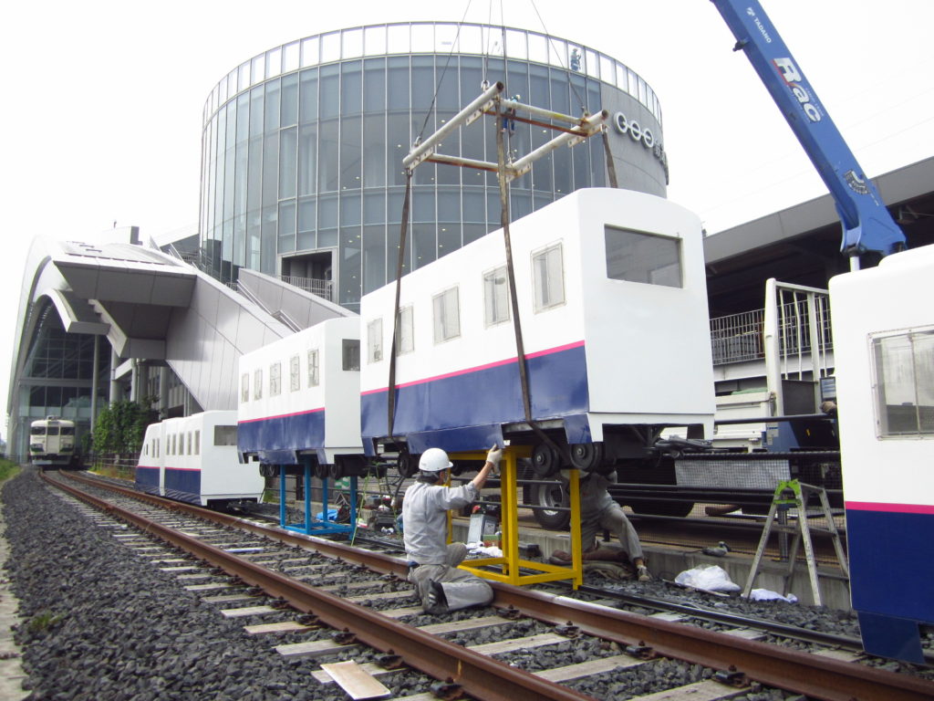 遊戯機械や鉄道車両の保守